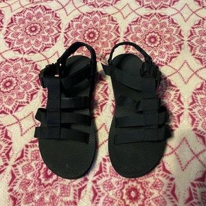 Teva Dorado sandals